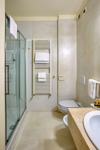 Bathroom 4, Hotel Piroscafo, Brescia