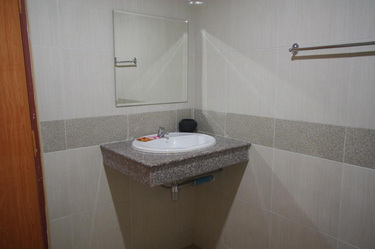 Bathroom 3
