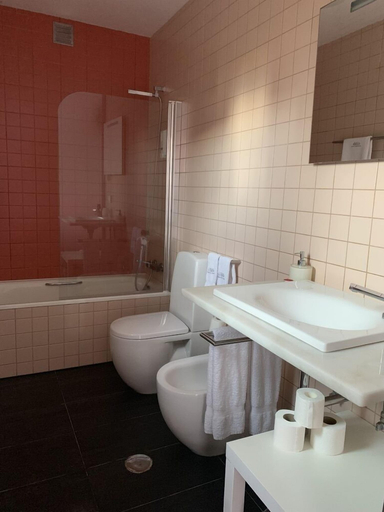 Bathroom 3, A Casa do Ouvidor, São Roque do Pico