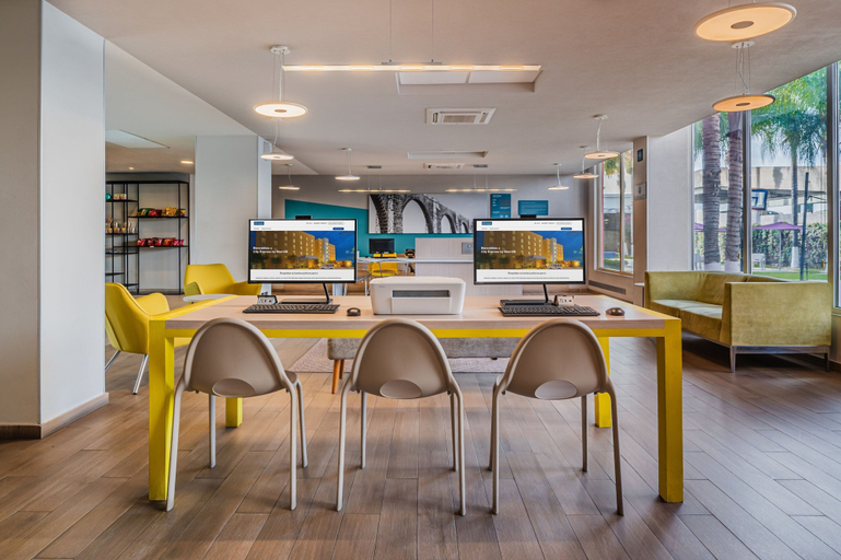 Food & Drinks 5, City Express Suites by Marriott Querétaro, Querétaro