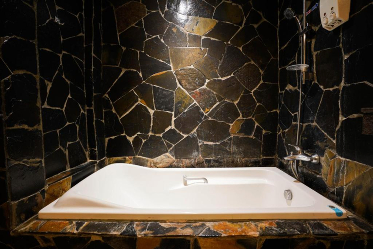 Bathroom 4