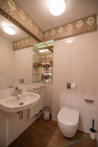 Bathroom 3, City Lights Zakopane, Tatra