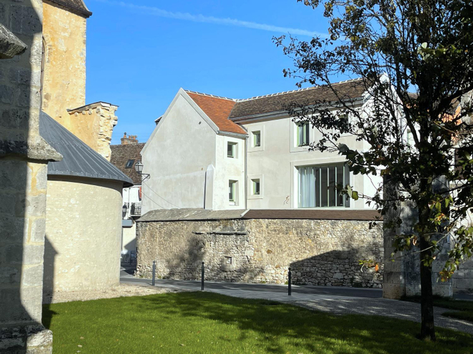 Others 3, Place Sainte Marguerite, Seine-et-Marne