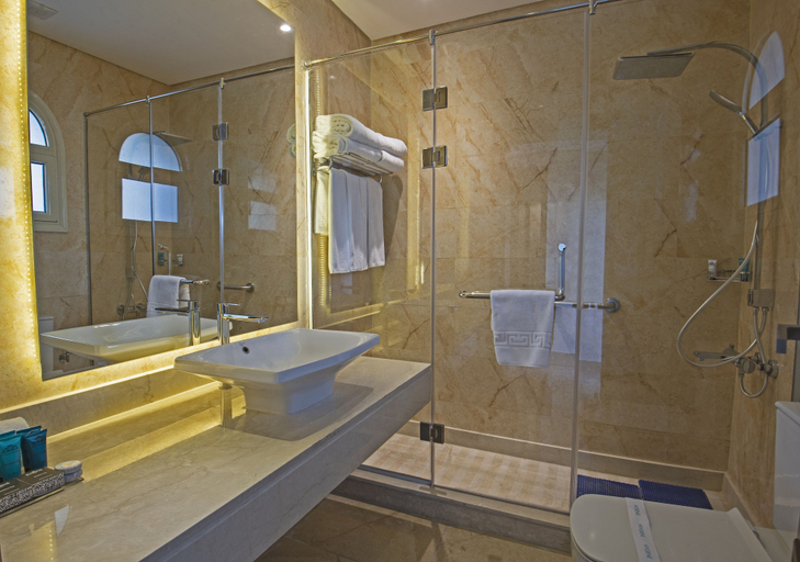 Bathroom 5, SUNRISE Aqua Joy Resort - All inclusive, Al-Ghurdaqah