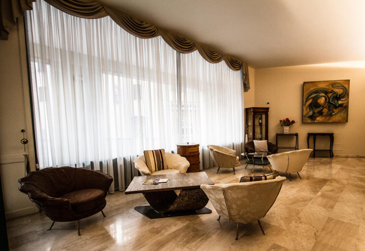 Public Area 3, Hotel Elefante, Brescia