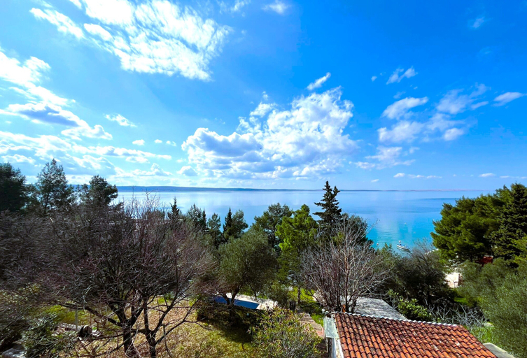 Others 5, Apartment 77, Starigrad