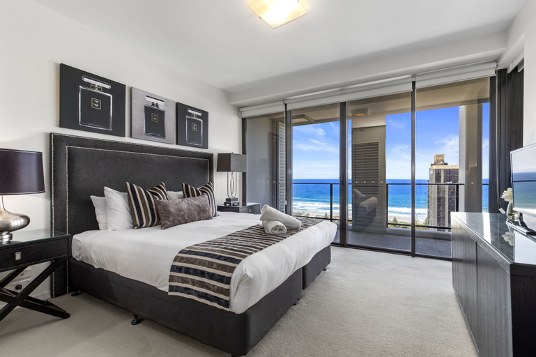 Bedroom 12