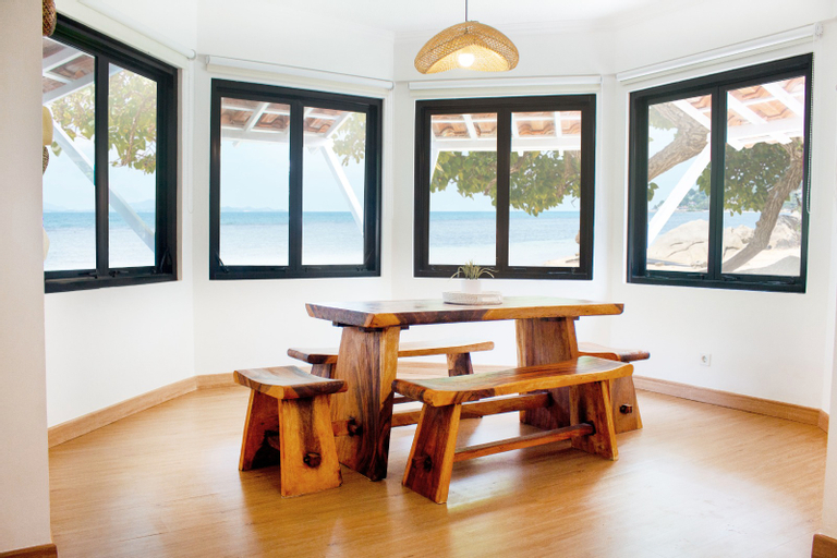 Dining Room 3, Ocean Beach Villas - Carita Kondominium, Serang
