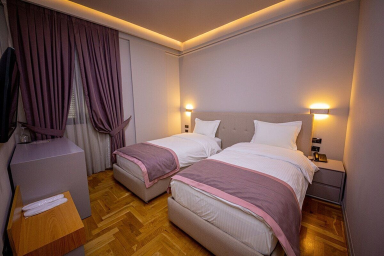 Bedroom 3, CITY CENTER HOTEL, Tiranës