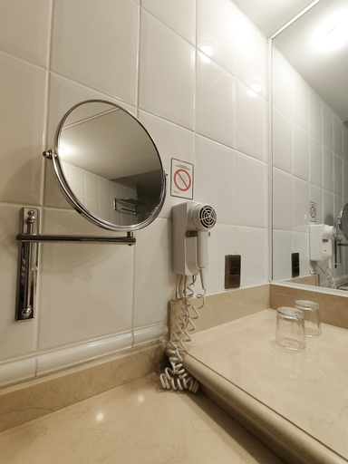 Bathroom 4, Hotel Alborada, Concepción