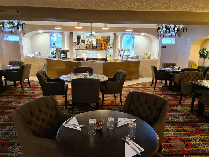Food & Drinks 5, Barons Court Hotel, Walsall