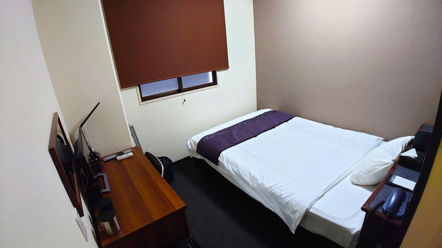 Bedroom 12