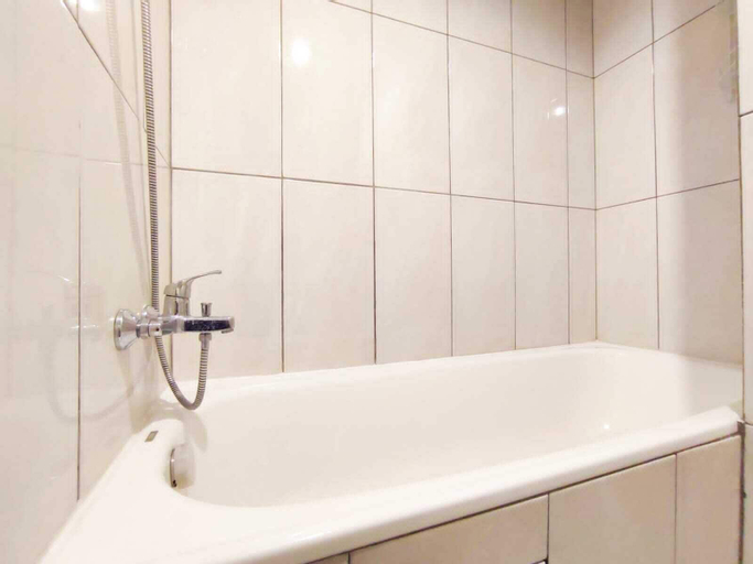 Bathroom 11