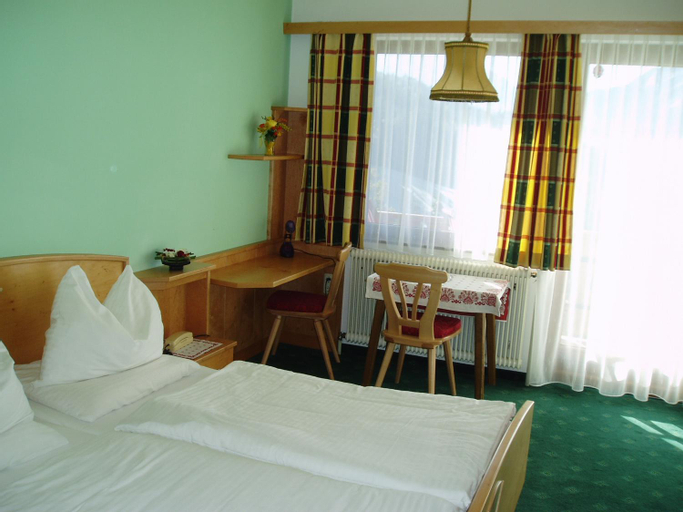 Bedroom, Ausflugshotel Huttersberg, Kirchdorf an der Krems