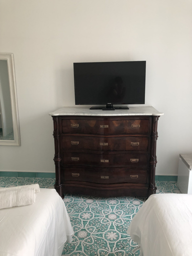 Bedroom 4, Vesuvio View, Napoli
