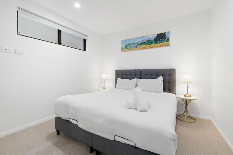 Bedroom 12
