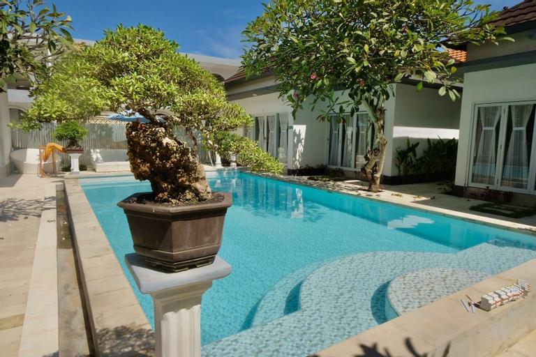 Swimming Pool 15