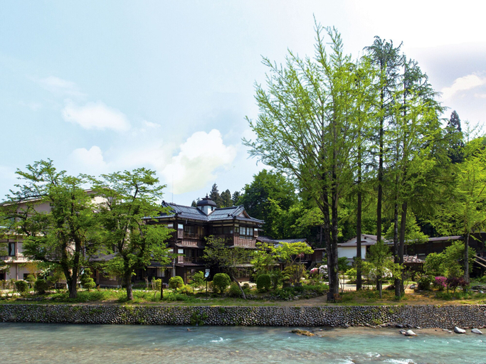 Exterior & Views 1, Rankeisou, Sanjō