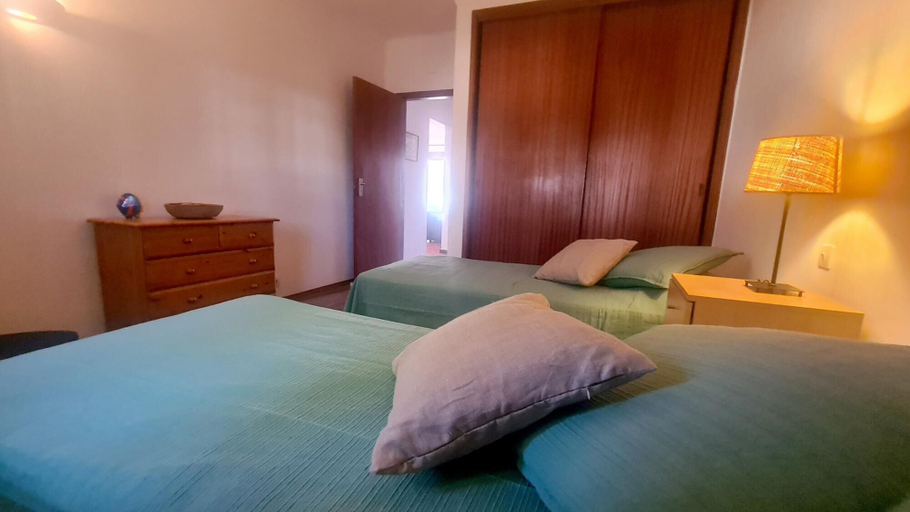 Room 2, Albufeira Balaia Mar e Sol by Rentals in Algarve, Albufeira