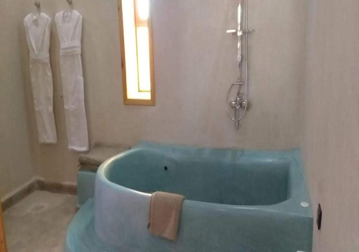 Others 4, Riad Tin Hinane, Errachidia