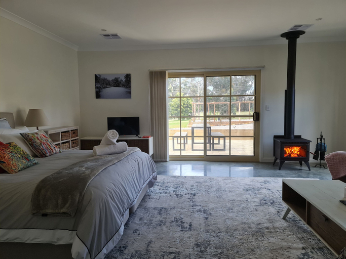 Bedroom 3, Canyonleigh Retreat, Wingecarribee