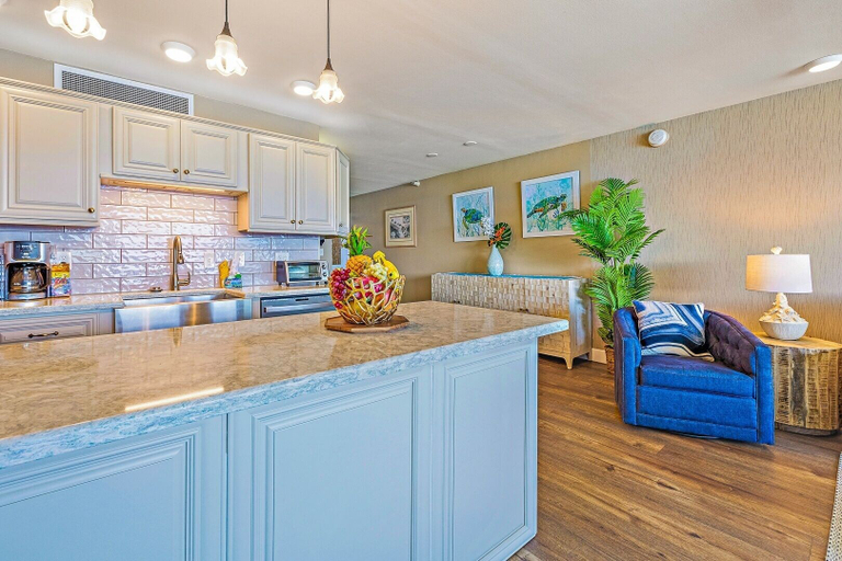 Food & Drinks, Maui Kai 804 Oceanfront 1 Bd/1ba 1 Bedroom Condo by RedAwning, Maui