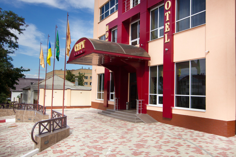 Exterior & Views, City Club Hotel, Kharkivs'ka