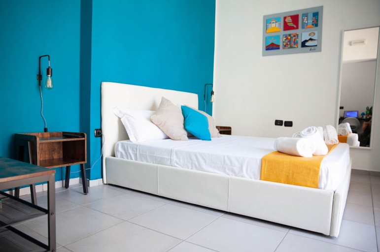 Bedroom 3, TRACK 60 - PRIVATE ROOMS GARIBALDI, Napoli