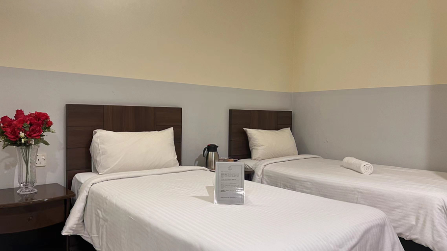 Chariton Hotel Skudai Kiri - Tap to explore photos