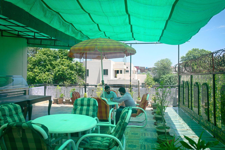 Food & Drinks 4, Grand Gulberg, Lahore