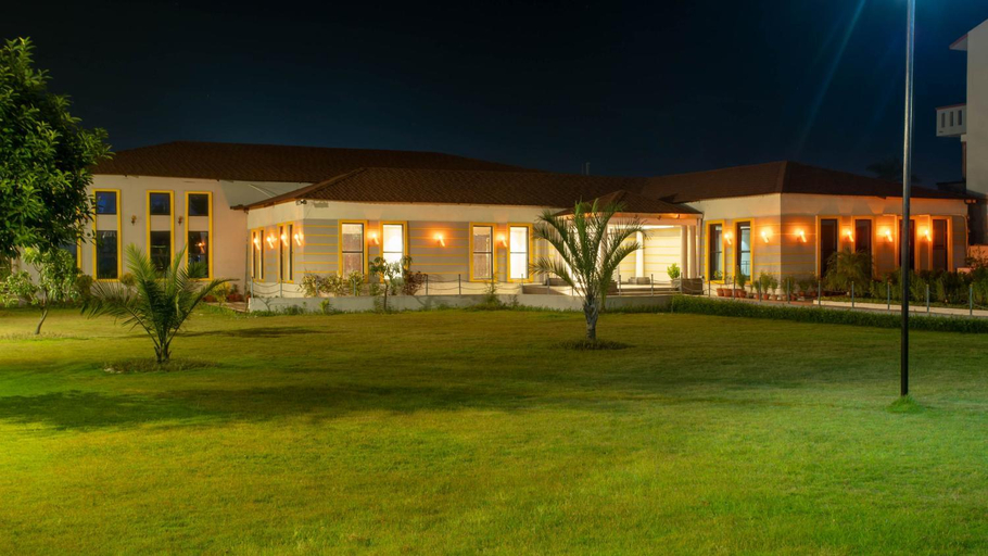 Others 4, Hotel Siddhartha, Bheri
