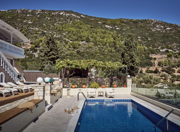 Sport & Beauty 2, Lithakia Balcony Villa - Private Pool, Large Groups & Sea View, by ZanteWize, Ionian Islands