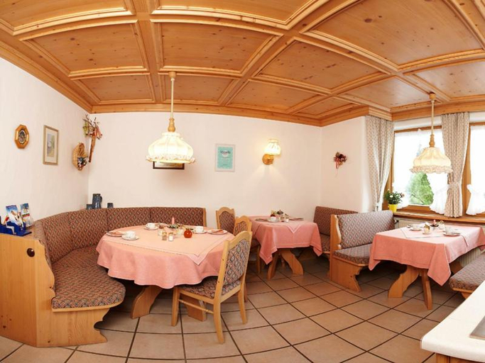 Bedroom 2, Gastehaus Angerer, Traunstein