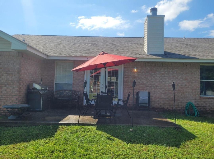 Exterior & Views, Bedroom Four minutes from beach, Escambia