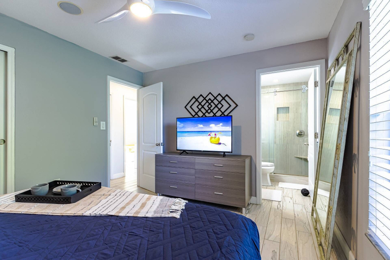 Others 5, Fruit & Wine Saltwater Pool Home, Sarasota