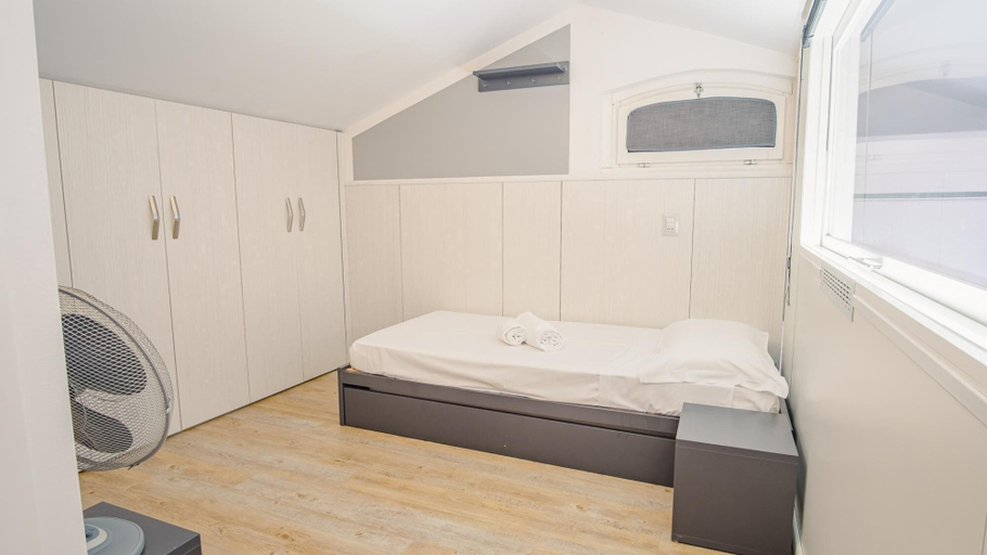 Others 4, La Casa Sulla Collina - Italian Homing, Brescia