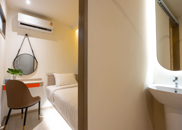 Bedroom 8