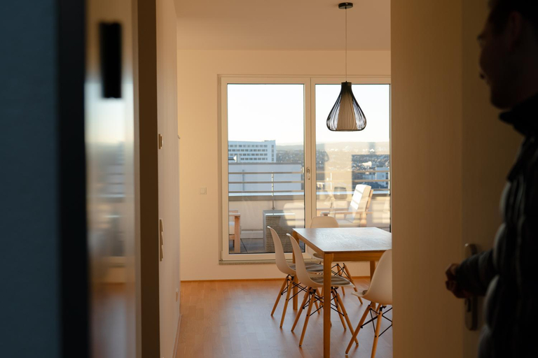Exterior & Views 3, Penthouse I Dachterrasse I Tiefgaragenstellplatz I nahe Bhf, JoHo, Brita-Arena, Wiesbaden