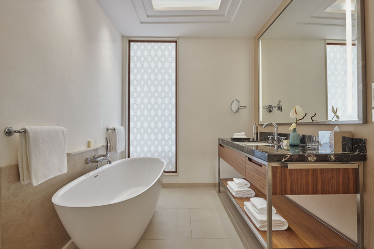 Bathroom 7