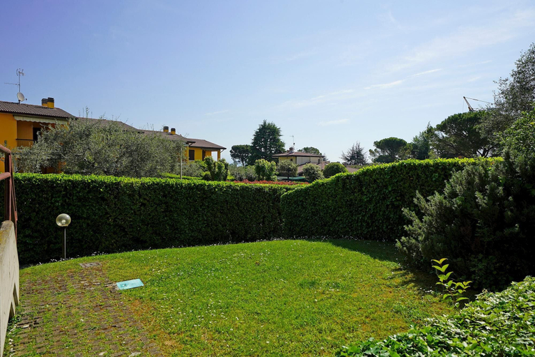 Room 3, Lina s Apartment in Moniga del Garda, Brescia