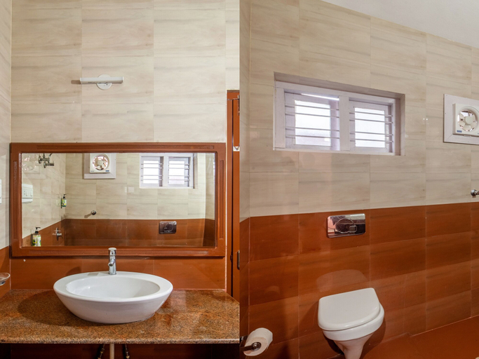 Bathroom, Treebo Yajna Comforts, Kodagu