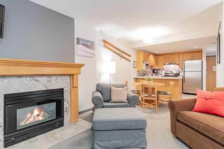 Bedroom 3, Woodrun by Outpost Whistler, Squamish-Lillooet