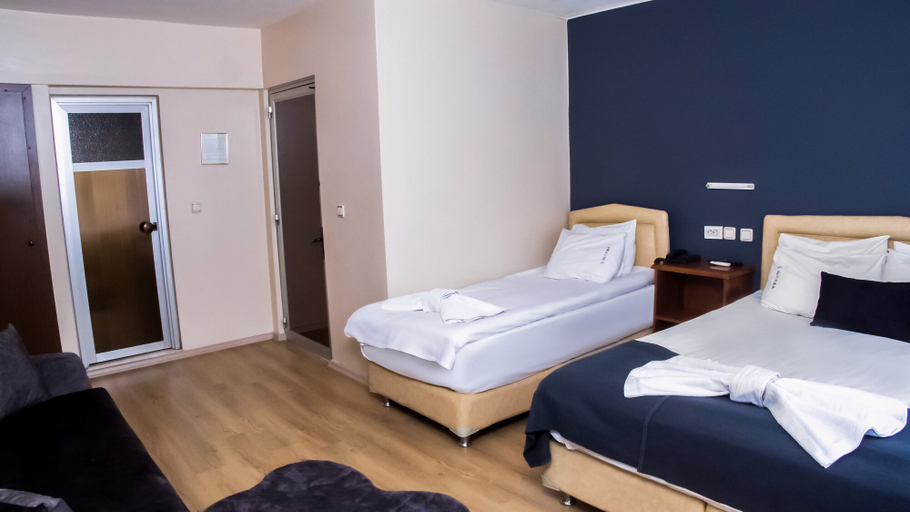 Bedroom 4, Hotel Cesmeli, Yıldırım