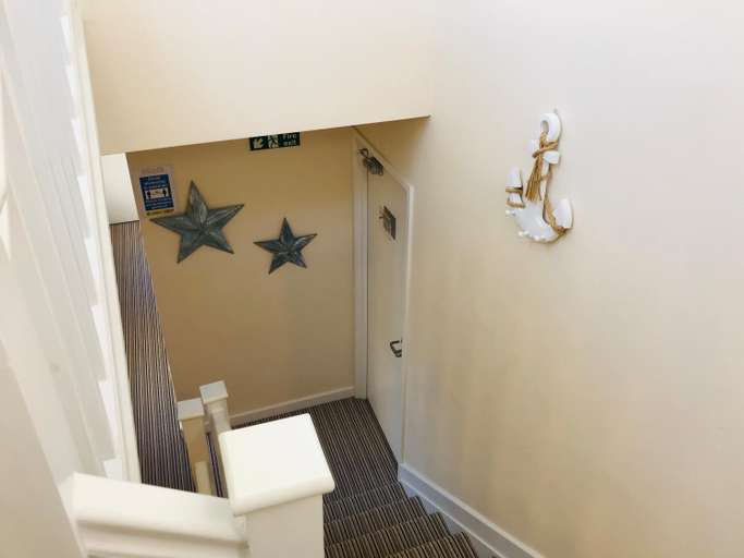 Others 5, Pavilion Holiday Apartments, North Somerset
