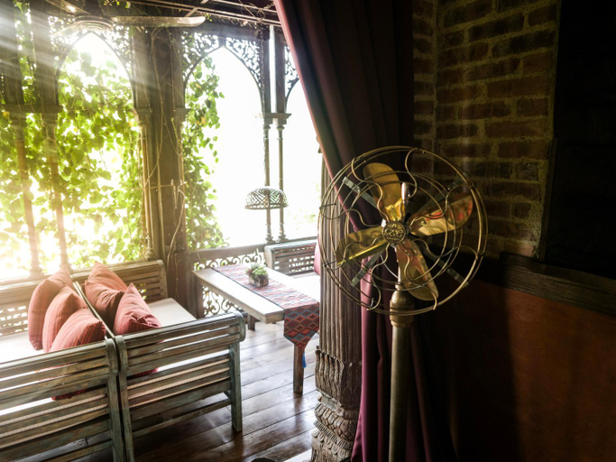 Bedroom, Chateau Orientale Resort, Luang Prabang
