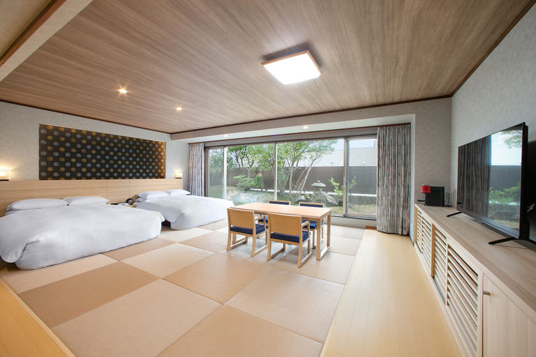 Bedroom 3, Hotel New Nagasaki, Nagasaki