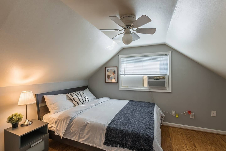 Bedroom 3, Enchanting historic townhouse by CozySuites, Alexandria