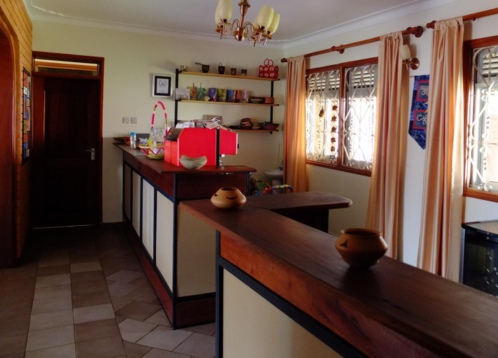 Public Area 3, Carpe Diem, Entebbe