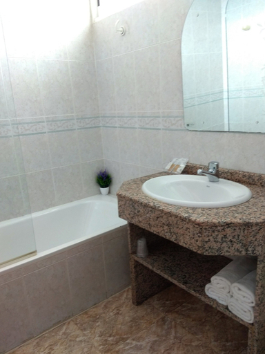 Bathroom 3, Campomar, Murcia