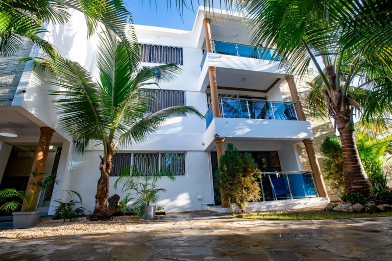 Exterior & Views 2, Stylish 2r-2b Apt Near the Beach and Main Street, Sosua